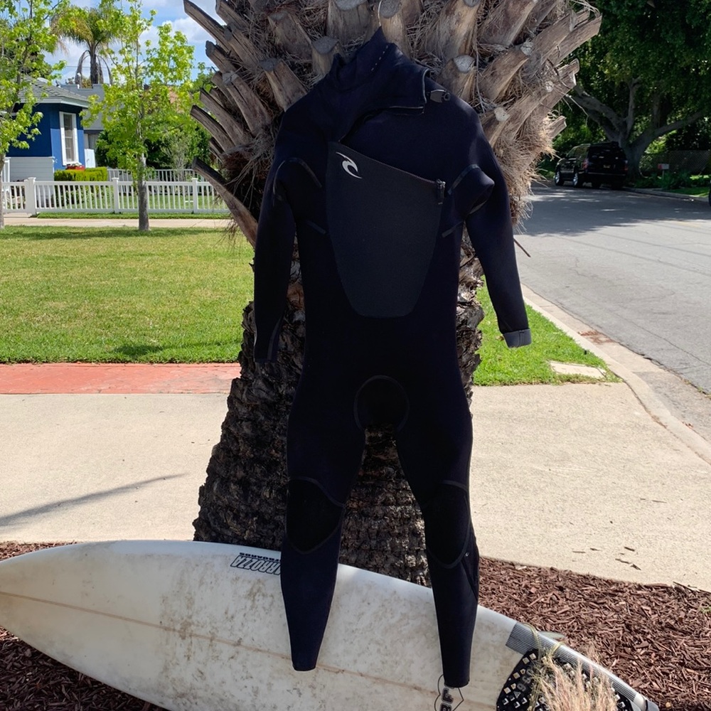 Rip curl f bomb 4/3 suit size M